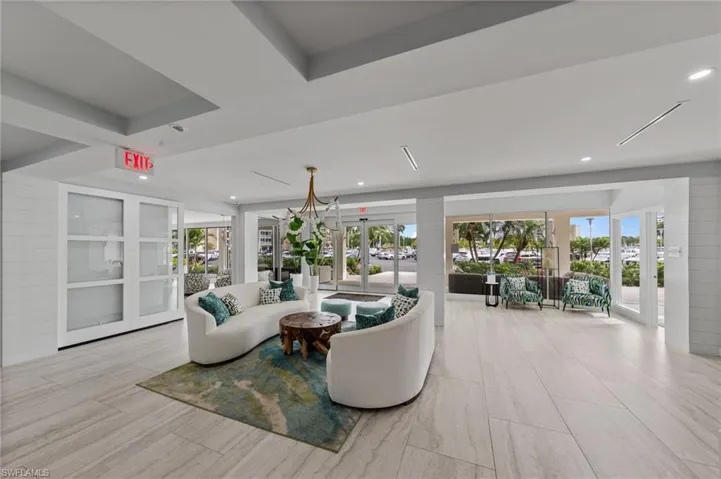 Gorgeous Lobby!