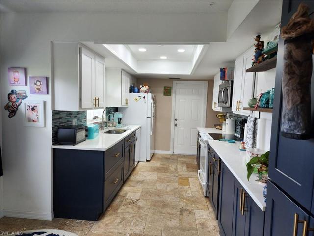 1843 Coral Point DR, CAPE CORAL FL 33990