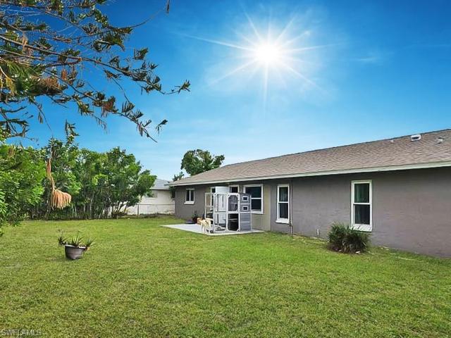 1843 Coral Point DR, CAPE CORAL FL 33990