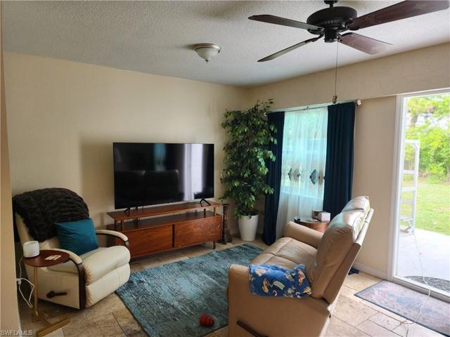 1843 Coral Point DR, CAPE CORAL FL 33990