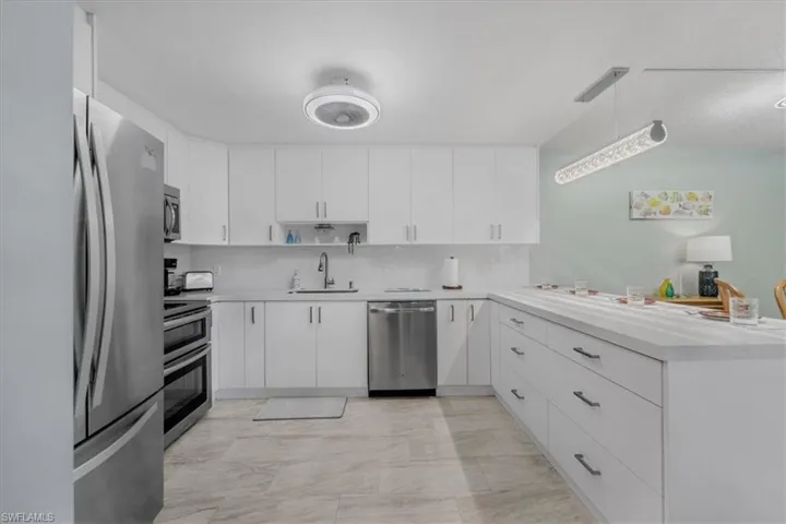 108 Se 47th St 102, Cape Coral, Florida 33904