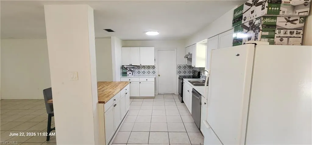 1005 E Jasmine Rd, Lehigh Acres, Florida 33936