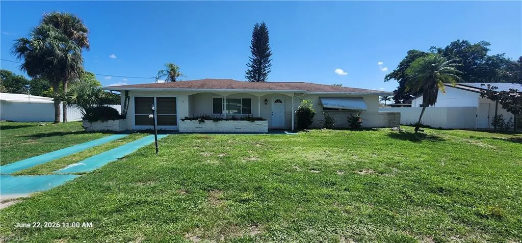 1005 E Jasmine Rd, Lehigh Acres, Florida 33936