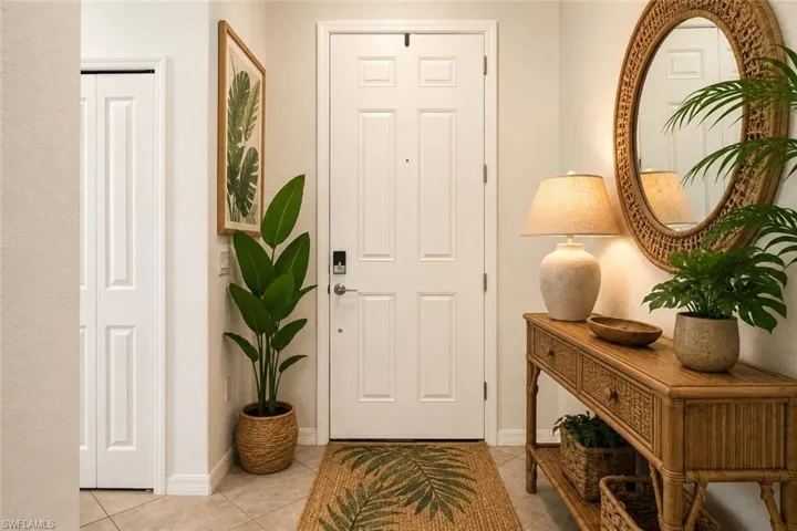 Virtually Staged photo - Entry