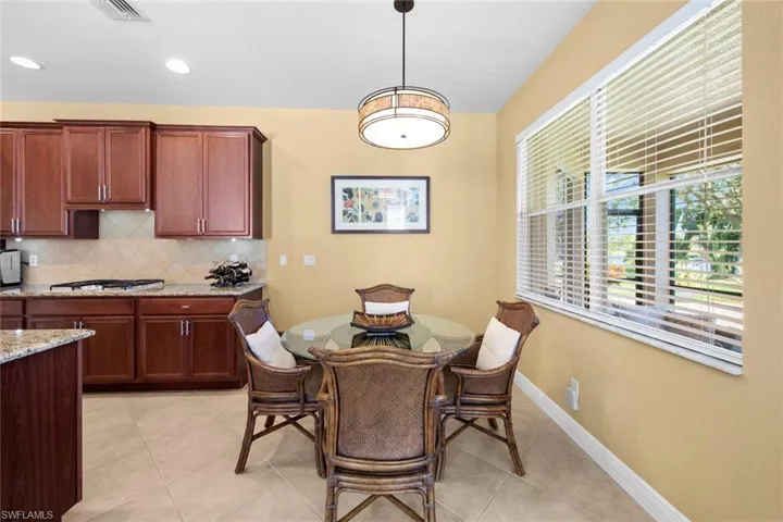 Breakfast area