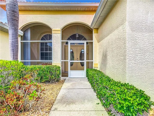 20785  Athenian  LN, North Fort Myers, FL 33917