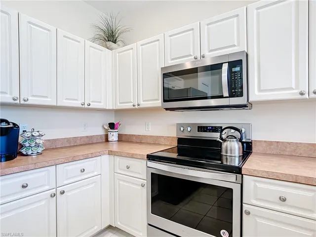 20785  Athenian  LN, North Fort Myers, FL 33917