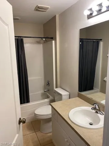 3717 Ne 13th Ave, Cape Coral, Florida 33909