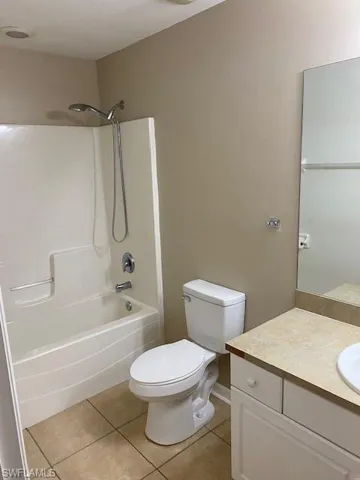 3717 Ne 13th Ave, Cape Coral, Florida 33909
