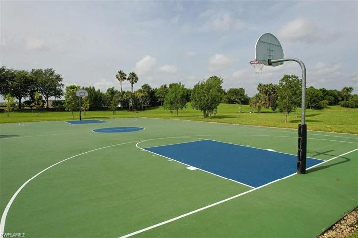 14562 Cantabria DR, FORT MYERS FL 33905