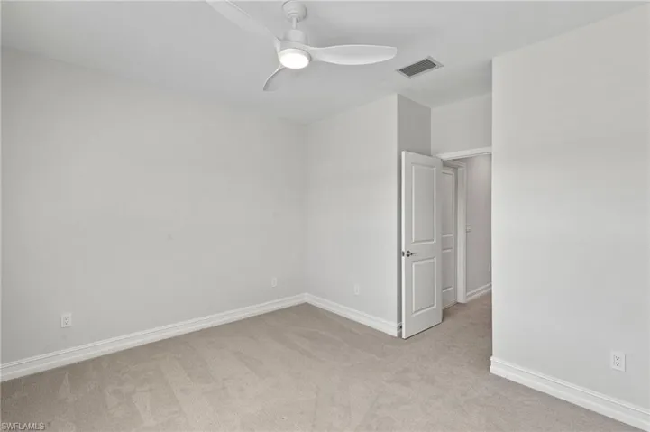 7469  Rockefeller  DR, Naples, FL 34119