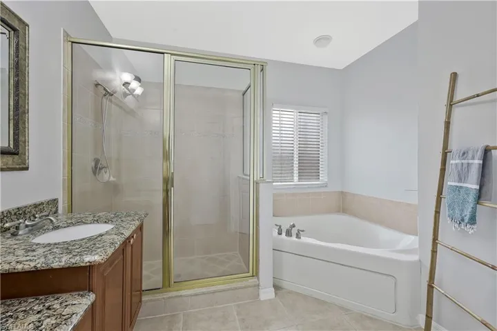 15370 Laguna Hills Dr, Fort Myers, Florida 33908