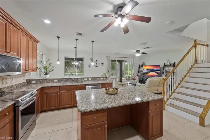 15370 Laguna Hills Dr, Fort Myers, Florida 33908