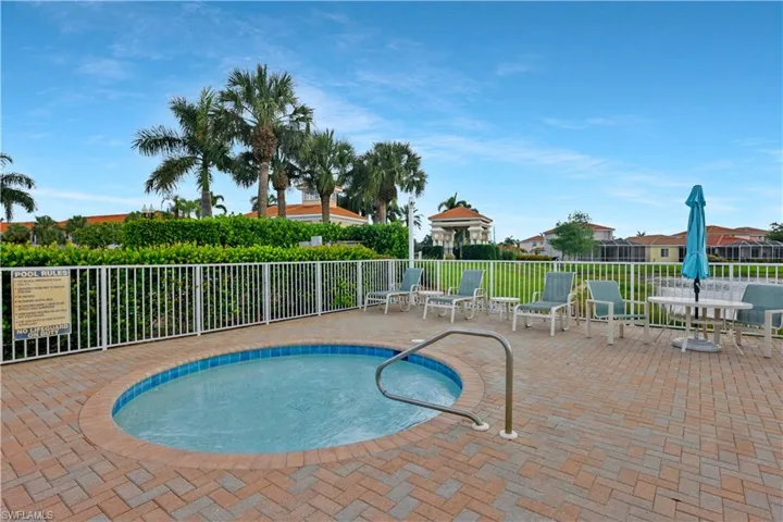 15370 Laguna Hills Dr, Fort Myers, Florida 33908