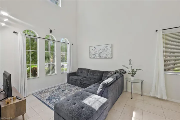 15370 Laguna Hills Dr, Fort Myers, Florida 33908