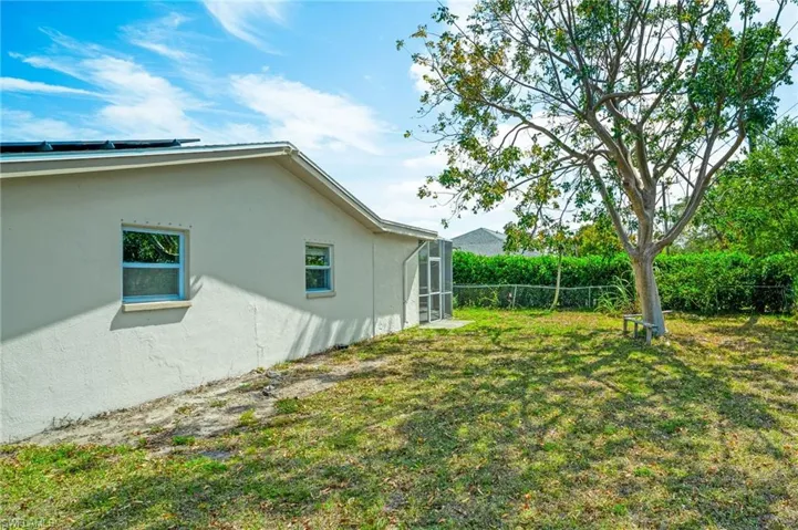 1408  Charles  CT, Fort Myers, FL 33919