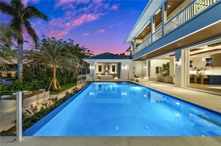 506 Neapolitan Ln, Naples, Florida 34103