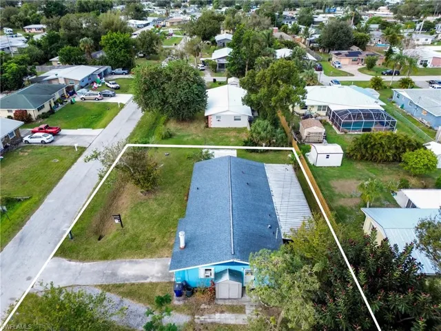 372  Park Lane  DR, North Fort Myers, FL 33917