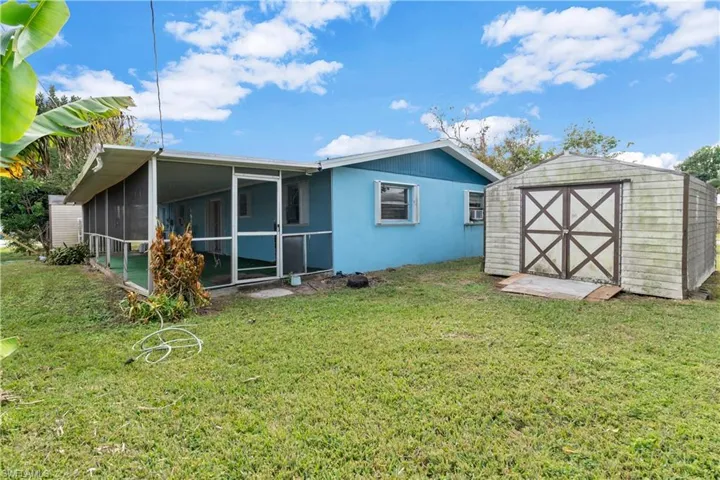 372  Park Lane  DR, North Fort Myers, FL 33917