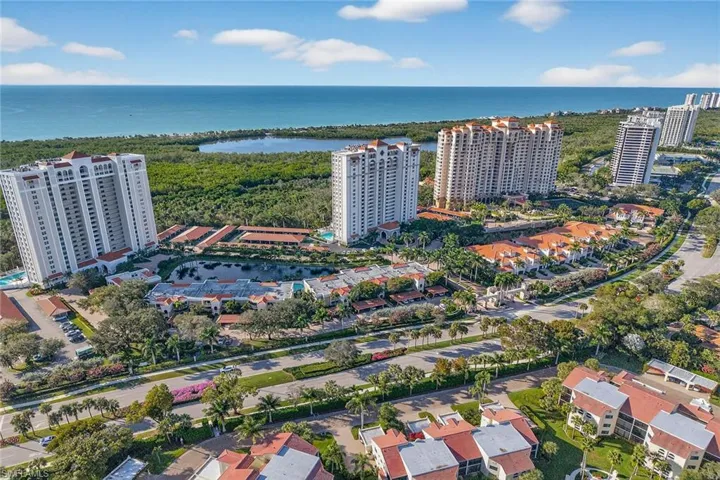 6537  Marissa  LOOP, Naples, FL 34108