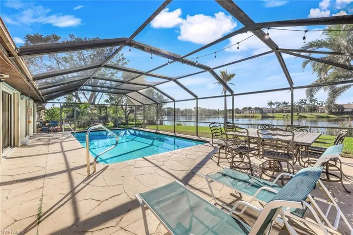 SO much space to entertain!