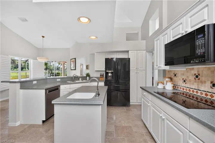 6011 Key Largo Cir, Punta Gorda, Florida 33955