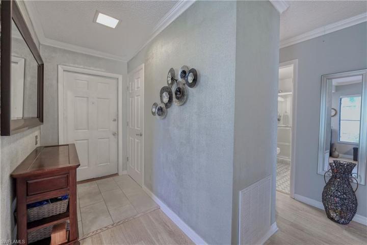 Entry way