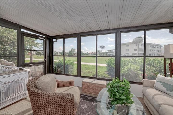 Screened in Lanai