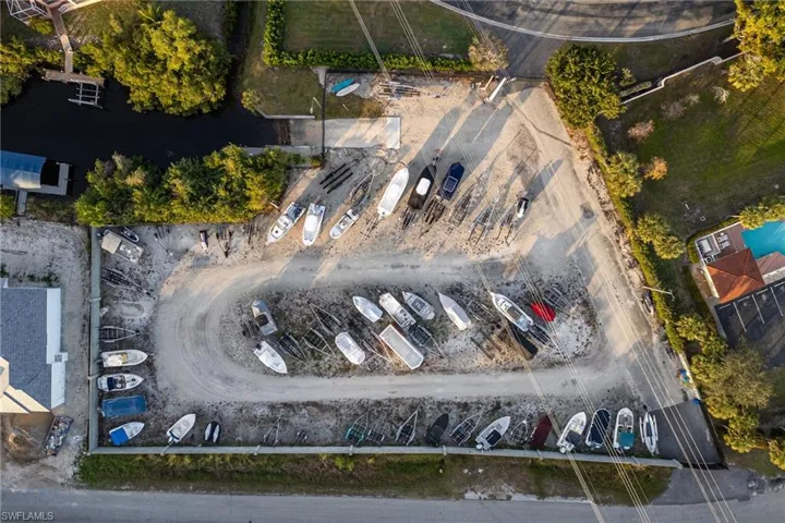 Boat storage with boat ramp to navigable canals leading to the gulf