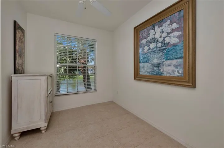 Extra living area off the kitchen