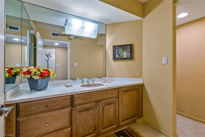 4551 Gulf Shore Blvd N 1600, Naples, Florida 34103