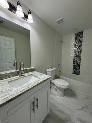 884  Alabama S RD, Lehigh Acres, FL 33974