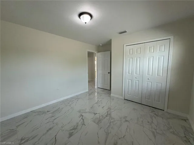884  Alabama S RD, Lehigh Acres, FL 33974
