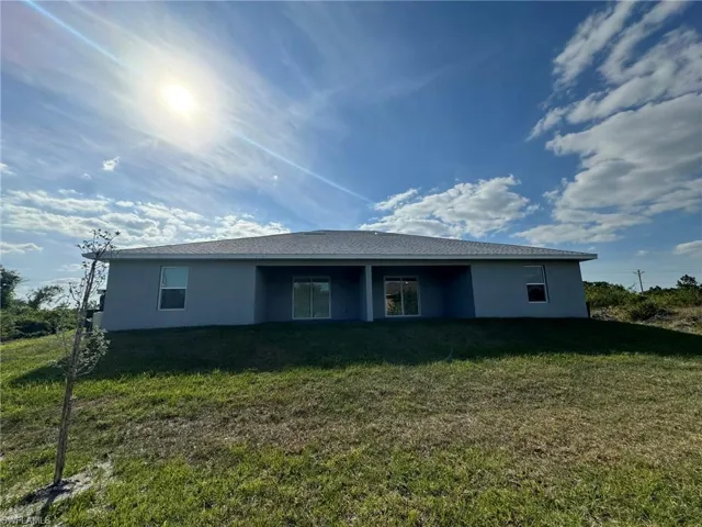 884  Alabama S RD, Lehigh Acres, FL 33974