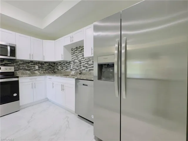 884  Alabama S RD, Lehigh Acres, FL 33974