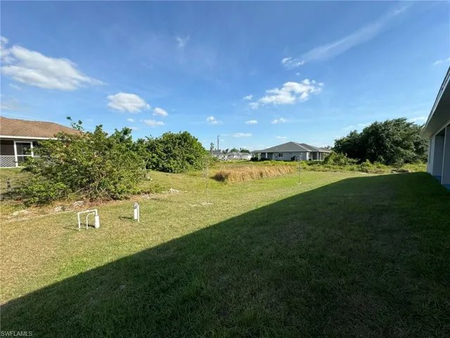 884  Alabama S RD, Lehigh Acres, FL 33974