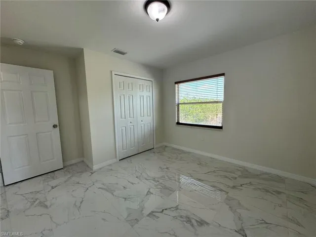 884  Alabama S RD, Lehigh Acres, FL 33974