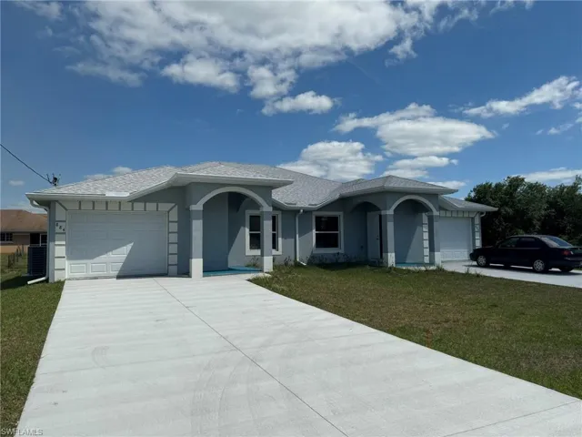 884  Alabama S RD, Lehigh Acres, FL 33974