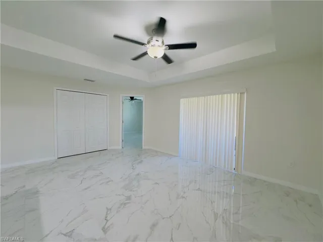 884  Alabama S RD, Lehigh Acres, FL 33974