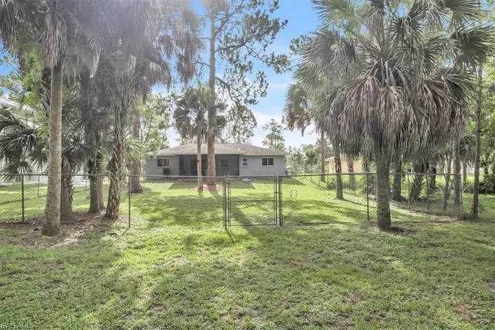 1481 13th St Sw, Naples, Florida 34117