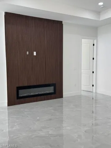 Fire place in Living Room