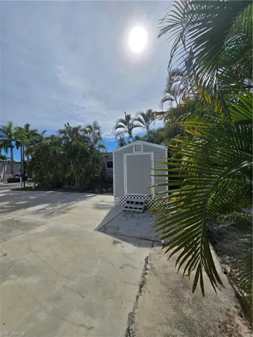 5650 Red Bird Ln, Fort Myers, Florida 33908