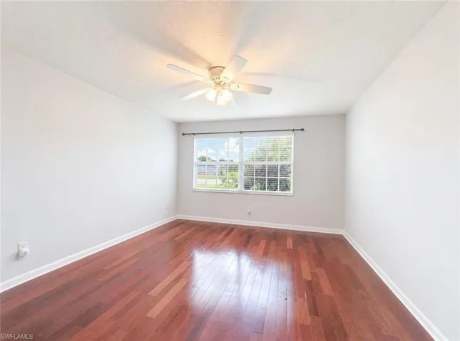 5712 Drummond Way Way, Naples, Florida 34119