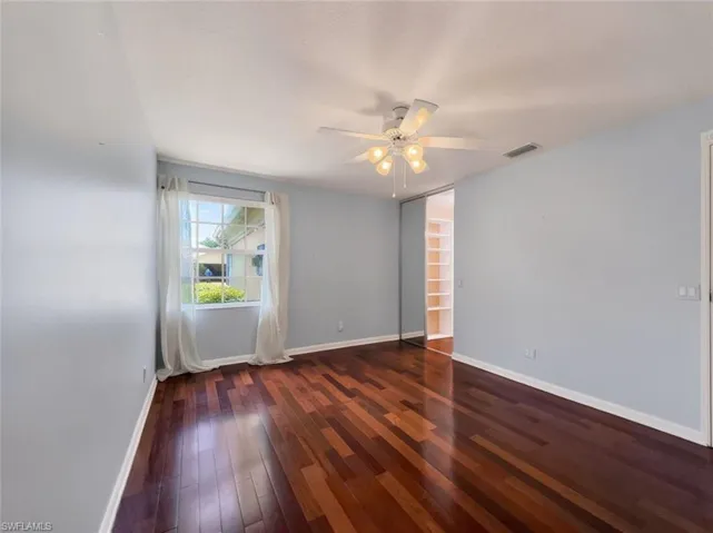 5712 Drummond Way Way, Naples, Florida 34119