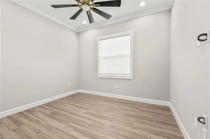 11863  Gardenia  AVE, Naples, FL 34120