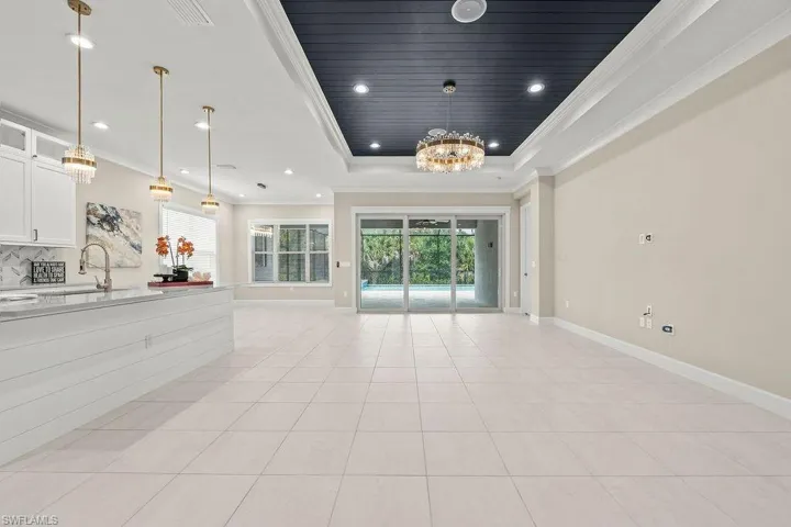 11863  Gardenia  AVE, Naples, FL 34120