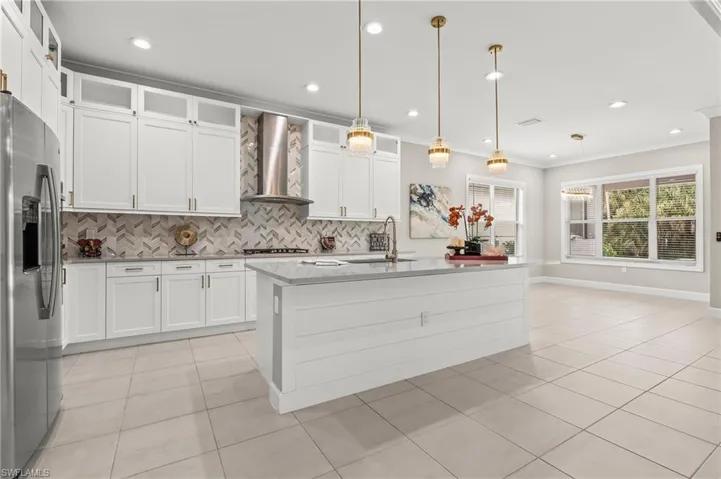 11863  Gardenia  AVE, Naples, FL 34120