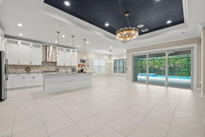 11863  Gardenia  AVE, Naples, FL 34120