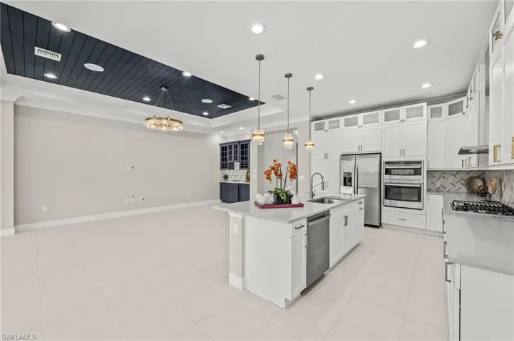11863  Gardenia  AVE, Naples, FL 34120