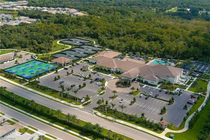 11863  Gardenia  AVE, Naples, FL 34120